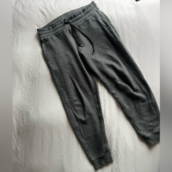 Lululemon Scuba Joggers - Picture 3 of 8